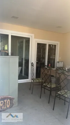 Galpão para Venda e Locação no Rio Tavares, Florianópolis 341m²