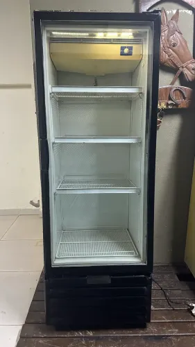 Freezer expositor Metalfrio