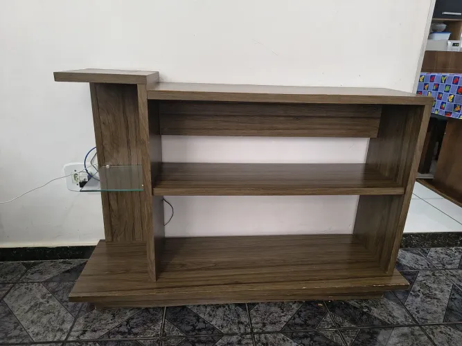 APARADOR / RACK/BANCADA DECORATIVO MODERNO - MUITO ESPAÇOSO!