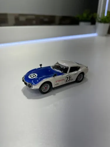 Toyota 2000GT #23 Shelby Racing