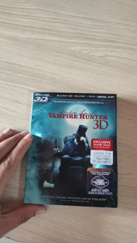 Blu-ray 3D + 2D + DVD+Copia digital O Caçador De Vampiros Full HD Timur Bekmambetov 2 Dis