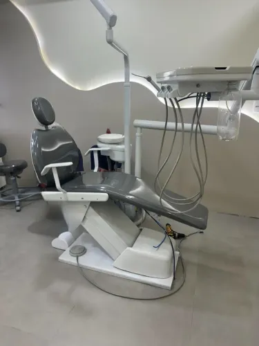 Consultório odontológico / cadeira odontológica GNATUS