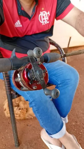 Vende-se carretilha Abugarcia