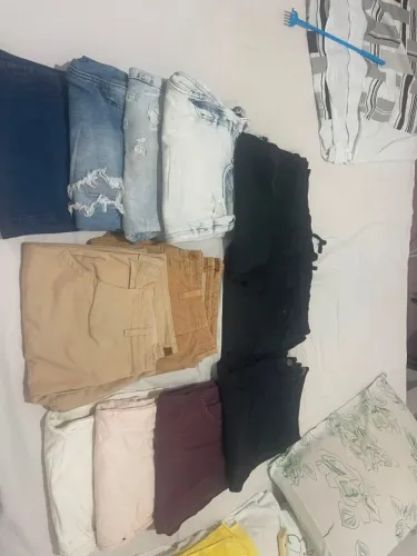 12 bermudas semi novas por 250,00