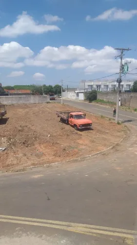 Terreno raro 1000m² - 50m² frente x 20m² fundo.Cidade Satélite Íris.