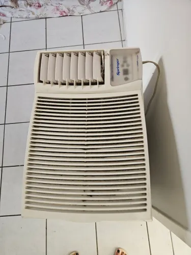 Ar-condicionado springer 12mil Btus
