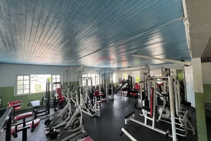 Triplex a venda em, Cabo Frio: 186m² de Oportunidade - R$ 750 MIL