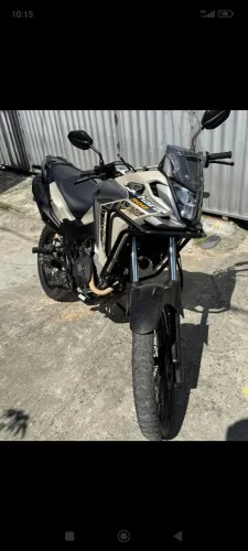Moto Sahara 2024