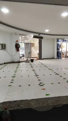 Pedreiro de acabamento. 