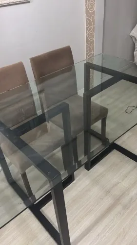 MESA DE JANTAR RETANGULAR DE VIDRO