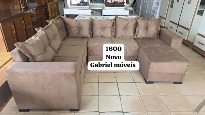 SOFÁ DE CANTO COM CHAISE MARROM NOVK