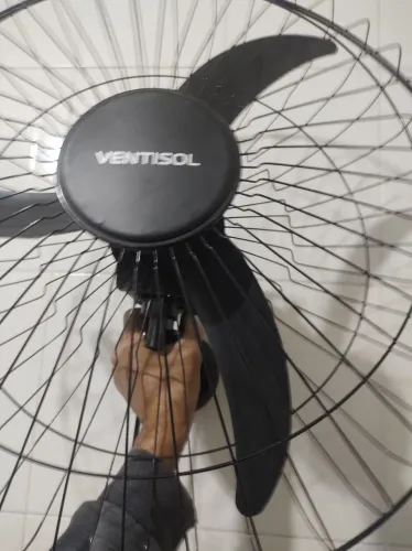 Ventilador de Parede Oscilante 60 cm bivolt ( Marca Ventisol )