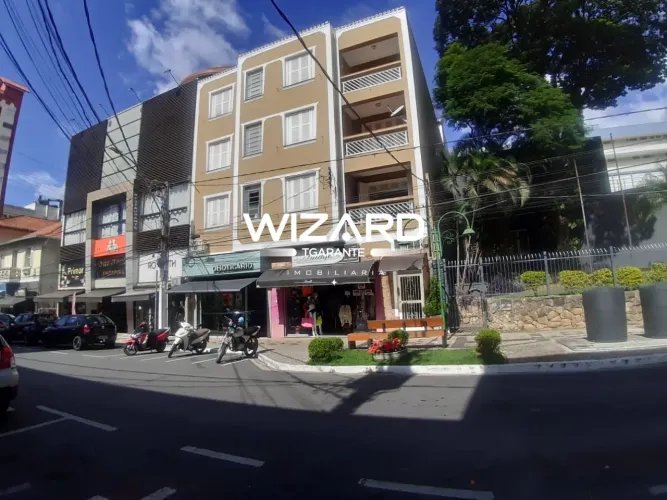 Apartamento grande para venda ou locação no centro de Águas de Lindóia