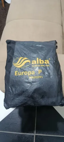 Capa de chuva seminova 