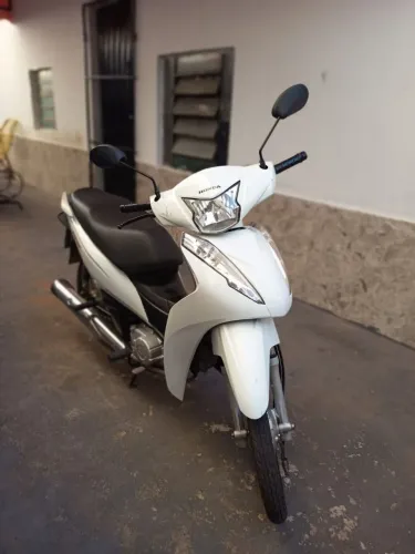 VENDE-SE BIZ 110i 2021
