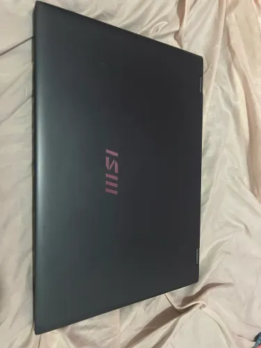 MSI Prestige 16 Intel i7 rtx 4050.