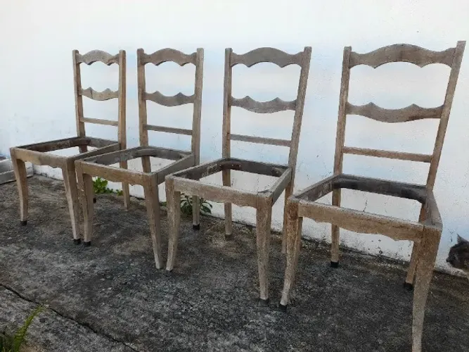 Vendo Conjunto De 4 Cadeiras Antigas Legítimas - Móveis Mieli