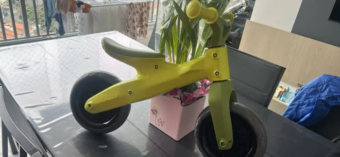 Bicicleta de equilíbrio marca Chico