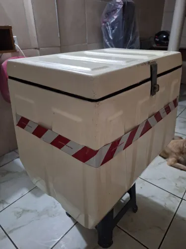 Baú de fibra 140Litros
