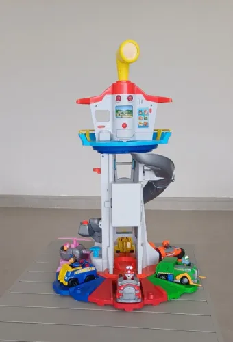 Mega Torre de Comando e Vigilancia Patrulha Canina