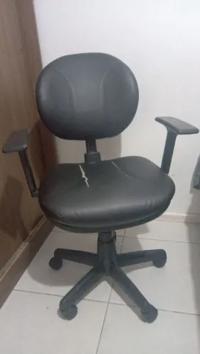 Cadeira de escritório giratória 