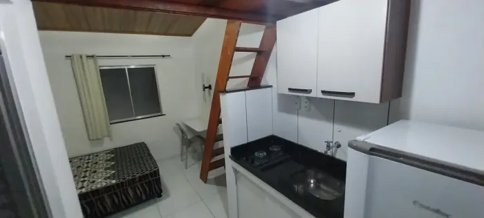Kitnet/ Studio com 1 Quarto(s) e 1 banheiro(s) para Alugar, 17 m² por R$ 1160 / Mês