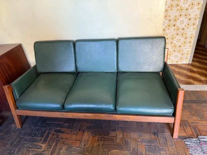 Conjunto de Sofá 3 Lugares + 2 Poltronas antigo estilo modernista Madeira maciça