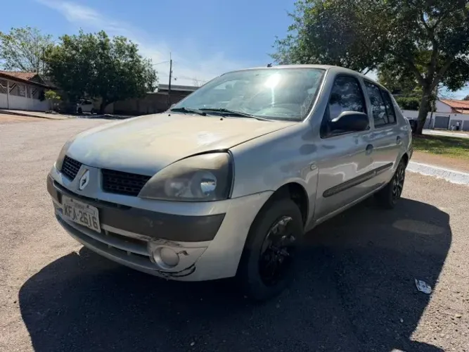 Renault Clio Authentique 1.0/1.0 Hi-power 16V 3P 2003