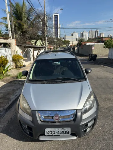 Fiat Idea Adv./ Adv.lock.dualogic 1.8 Flex 5P 2012