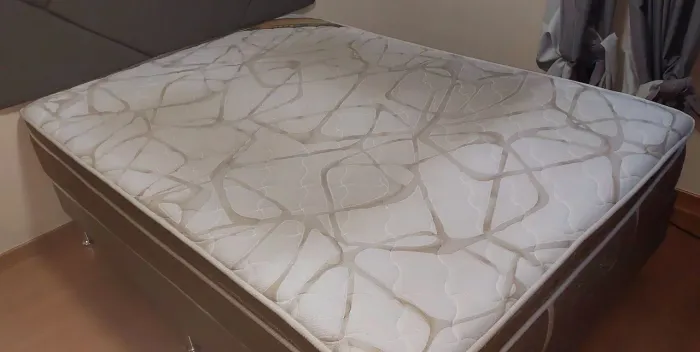 Cama Box Padrão e Colchão - Ortobom (Molas).