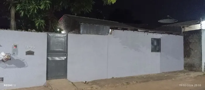 Alugo um apartamento