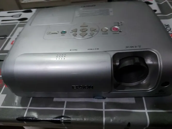 Vendo projetor epson sem controle