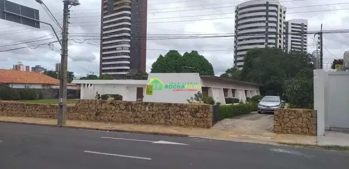Casa com 4 dormitórios. 700 m² - venda por 10000000,00 ou aluguel por R$ 23000,00 - Jóquei