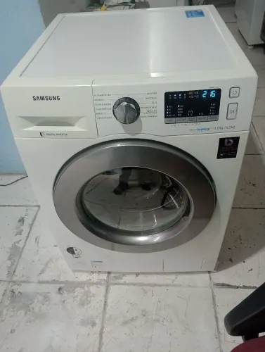 Máquina de lavar e secar Samsung 11 kg