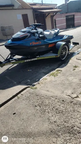 Jet ski 