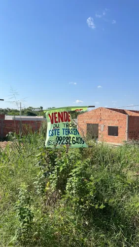 Vendo ou Troco meu Terreno aqui na rua 58 do Pedra 90.
