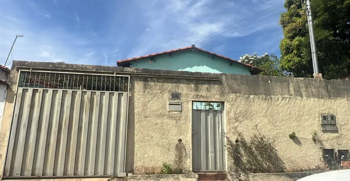 Alugo Casa 3 min terminal Palmito (Jd Novo Mundo)