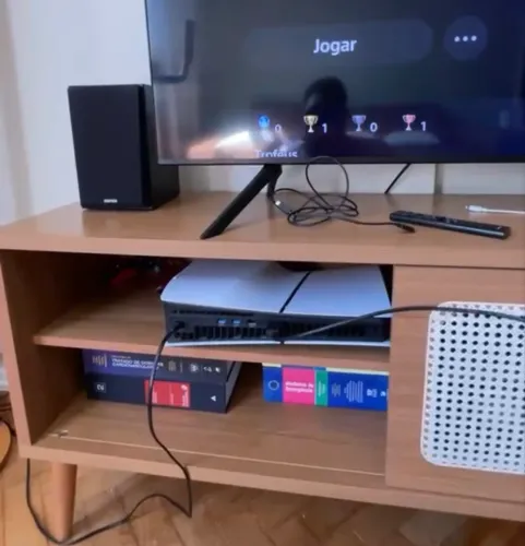 PS5 1 Tb slim ainda na gatantia.