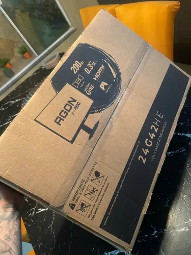 Monitor gamer Aoc Agon 200hz 24pol / LACRADO!!!
