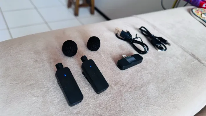 Microfone Boya By V2 Sem Fio 2.4g Lapela Saída Lightning