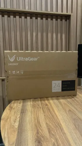 MONITOR LG ULTRAGEAR 24? NOVO