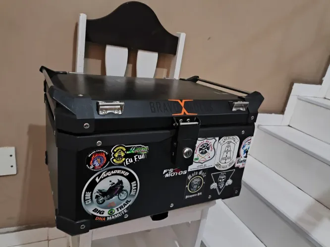 Baú Roncar aventure traseiro 48l alumínio preto