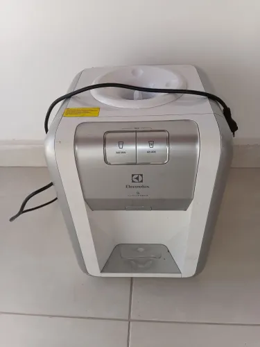 Bebedouro Eletrolux