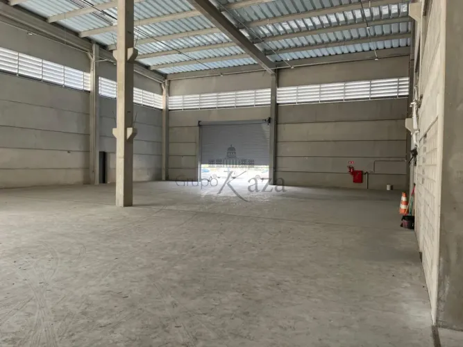 Galpão - Vila Galvão - Caçapava - 1.350m²