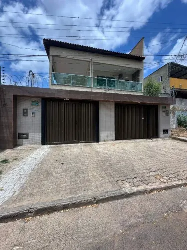 Casa residencial com 3 quartos e churrasqueira para aluguel no Monte Castelo, em Teresina