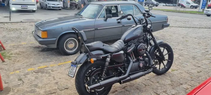 Harley-Davidson Iron 883 2017 | Pneus Novos | + R$10 Mil em Acessórios | Impecável.
