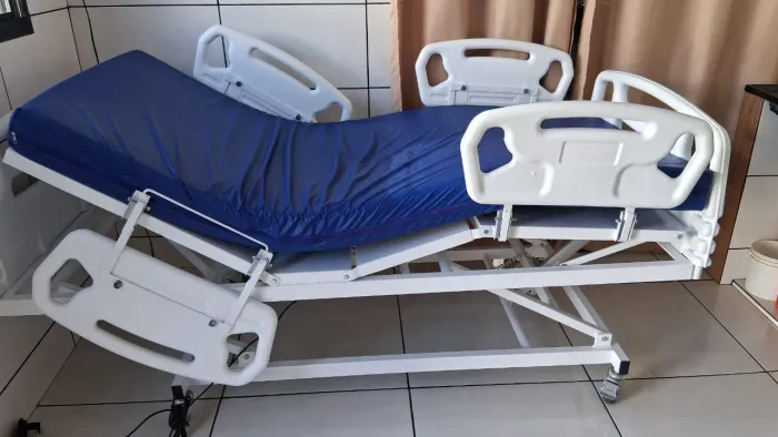 Cama hospitalar com colchao