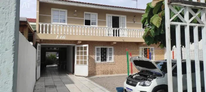 SOBRADO NO CAJURU COM TERRENO DE 310M²