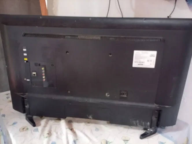 Vendo tv Samsung 40polegada com a tela quebrada 