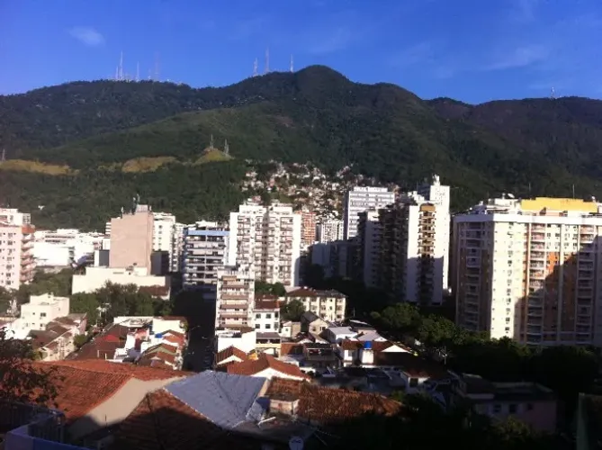 Aluguel de Casa na Tijuca - Ampla e Aconchegante!